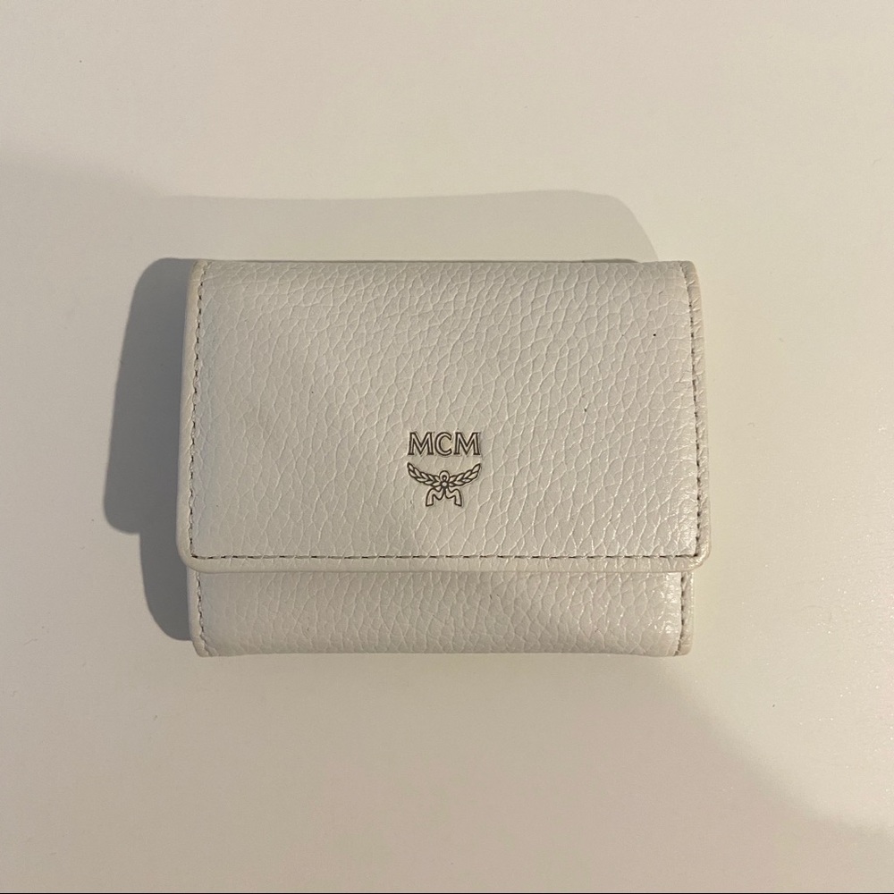 MCM Coin Holder